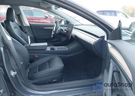 2023 Tesla Model 3 Rear-Wheel Drive z USA, uszkodzony, nr VIN 5YJ3E1EA9PF700794